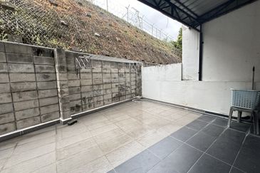 Super Cheap Renovated Corner 2 Storey Semi-D, Sutera Residences Kajang