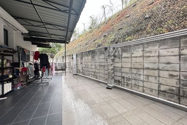 Super Cheap Renovated Corner 2 Storey Semi-D, Sutera Residences Kajang