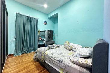 Super Cheap Renovated Corner 2 Storey Semi-D, Sutera Residences Kajang