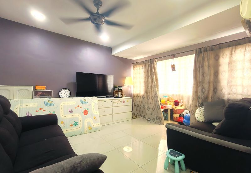 Super Cheap Renovated 3 Storey Townhouse @ Bandar Damai Perdana