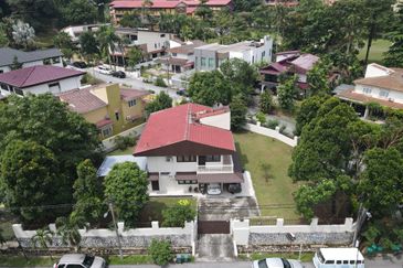 Grade A Good Condition Corner 2 Storey Bungalow House, Kuala Lumpur Bangsar