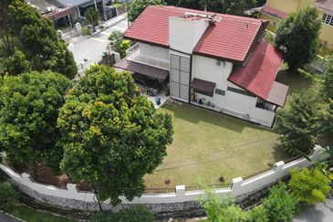 Grade A Good Condition Corner 2 Storey Bungalow House, Kuala Lumpur Bangsar
