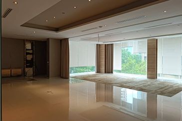 Super Cheap 3 Storey Strata Bungalow Commercial, Pavilion Ceylon Hill