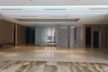 Super Cheap 3 Storey Strata Bungalow Commercial, Pavilion Ceylon Hill