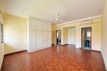 Spacious Guarded Home with Loft Charm 2 Storey Bungalow, TTDI KL