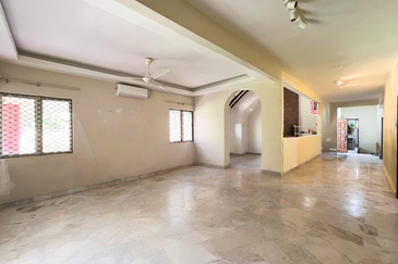 Spacious Guarded Home with Loft Charm 2 Storey Bungalow, TTDI KL