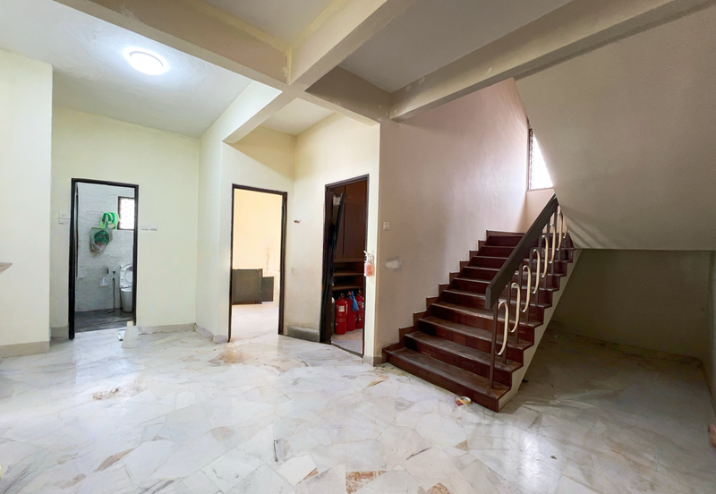 Spacious Guarded Home with Loft Charm 2 Storey Bungalow, TTDI KL