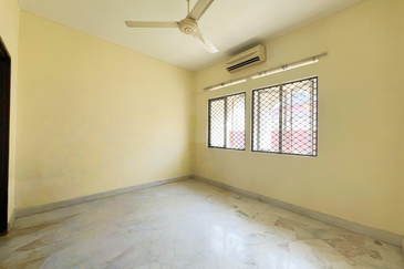 Spacious Guarded Home with Loft Charm 2 Storey Bungalow, TTDI KL