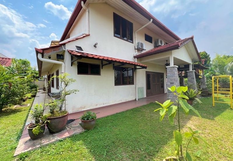 Super Cheap Guarded Area 2 Storey Corner Bungalow, TTDI KL