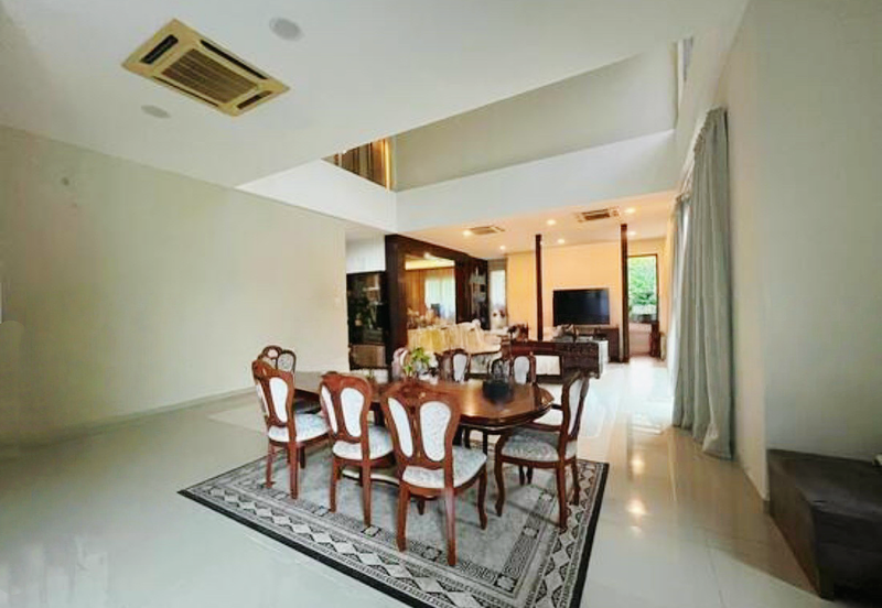 Super Cheap 2 Storey Corner Bungalow, Taman Tun Dr Ismail, Ttdi