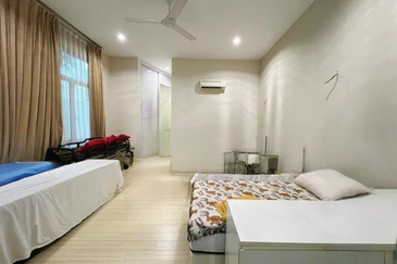 Super Cheap 2 Storey Corner Bungalow, Taman Tun Dr Ismail, Ttdi