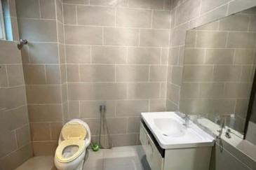 Super Cheap 2 Storey Corner Bungalow, Taman Tun Dr Ismail, Ttdi