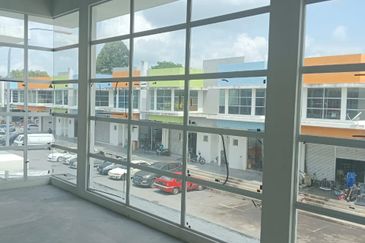 Super Cheap 1.5 Storey Factory, Senawang, Negeri Sembilan