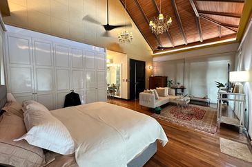 Super Cheap Corner 2.5 Storey Semi-D @ Duta Tropika, Mont Kiara