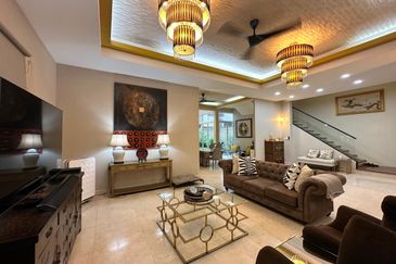 Super Cheap Corner 2.5 Storey Semi-D @ Duta Tropika, Mont Kiara