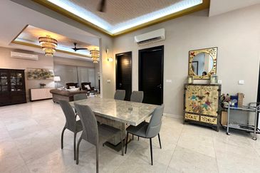 Super Cheap Corner 2.5 Storey Semi-D @ Duta Tropika, Mont Kiara