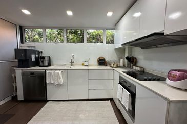 Super Cheap Corner 2.5 Storey Semi-D @ Duta Tropika, Mont Kiara