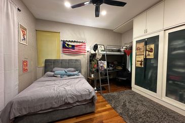 Super Cheap Corner 2.5 Storey Semi-D @ Duta Tropika, Mont Kiara