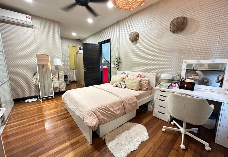 Super Cheap Corner 2.5 Storey Semi-D @ Duta Tropika, Mont Kiara