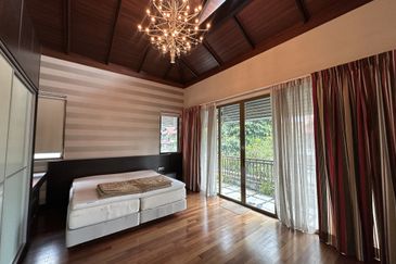 Super Cheap 2.5 Storey Semi-D @ Duta Tropika, KL