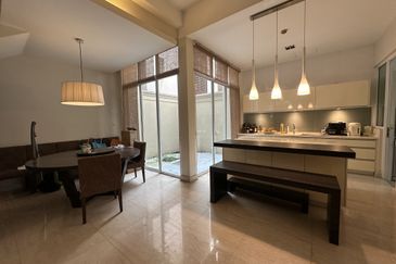 Super Cheap 2.5 Storey Semi-D @ Duta Tropika, KL