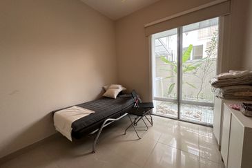 Super Cheap 2.5 Storey Semi-D @ Duta Tropika, KL