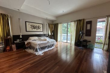 Super Cheap 2.5 Storey Semi-D @ Duta Tropika, KL
