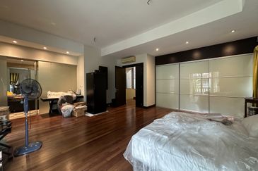 Super Cheap 2.5 Storey Semi-D @ Duta Tropika, KL