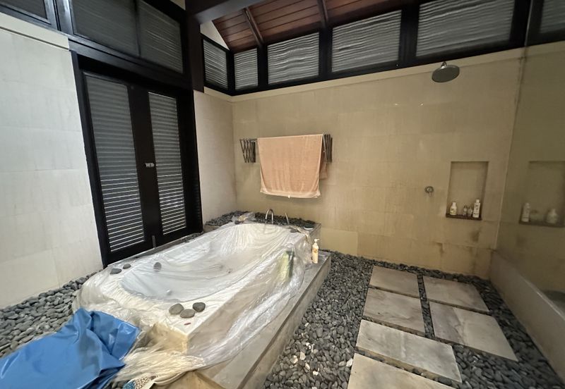 Super Cheap 2.5 Storey Semi-D @ Duta Tropika, KL