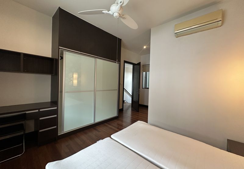 Super Cheap 2.5 Storey Semi-D @ Duta Tropika, KL