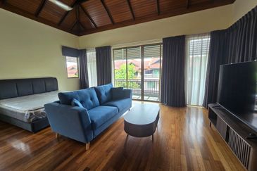 Super Cheap Cluster 3 Storey Semi-D @ Duta Tropika, Publika