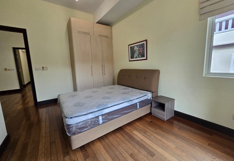 Super Cheap Cluster 3 Storey Semi-D @ Duta Tropika, Publika