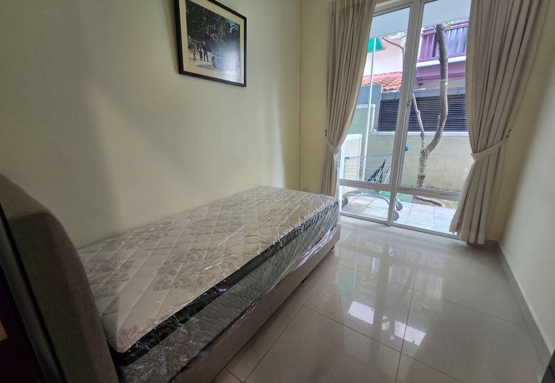 Super Cheap Cluster 3 Storey Semi-D @ Duta Tropika, Publika