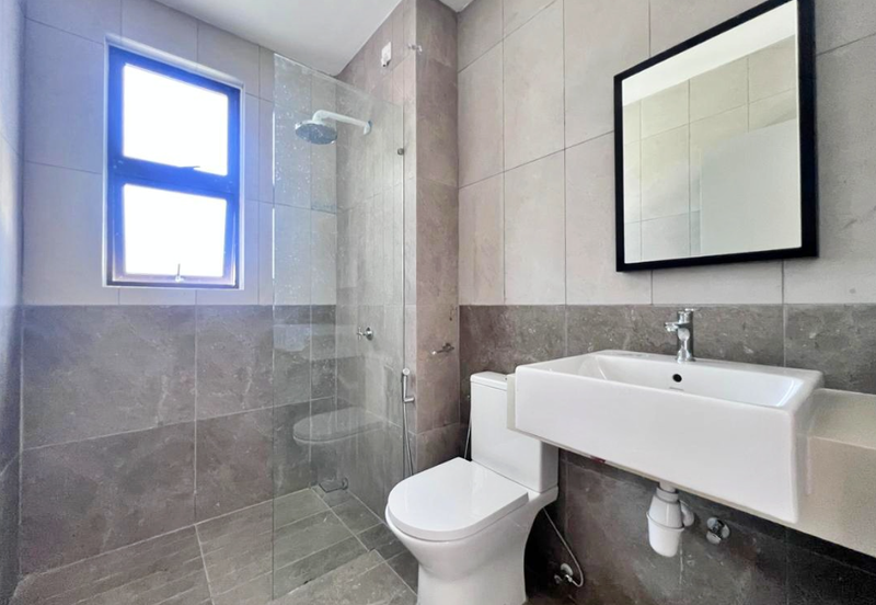 Super Cheap Double Storey Terrace @ Avenue 3, Bandar Tun Hussein Onn