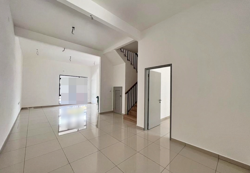 Super Cheap Double Storey Terrace @ Avenue 3, Bandar Tun Hussein Onn