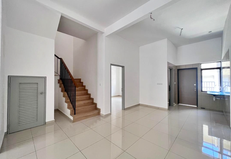 Super Cheap Double Storey Terrace @ Avenue 3, Bandar Tun Hussein Onn