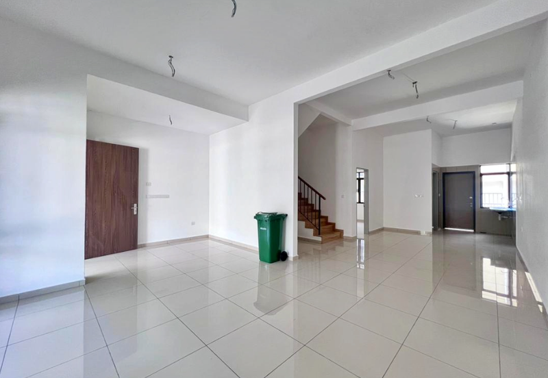 Super Cheap Double Storey Terrace @ Avenue 3, Bandar Tun Hussein Onn