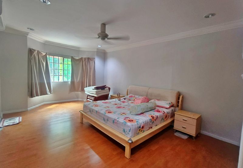 Super Cheap Fully Extended 3 Storey Terrace House @ Bukit Segar Jaya 1