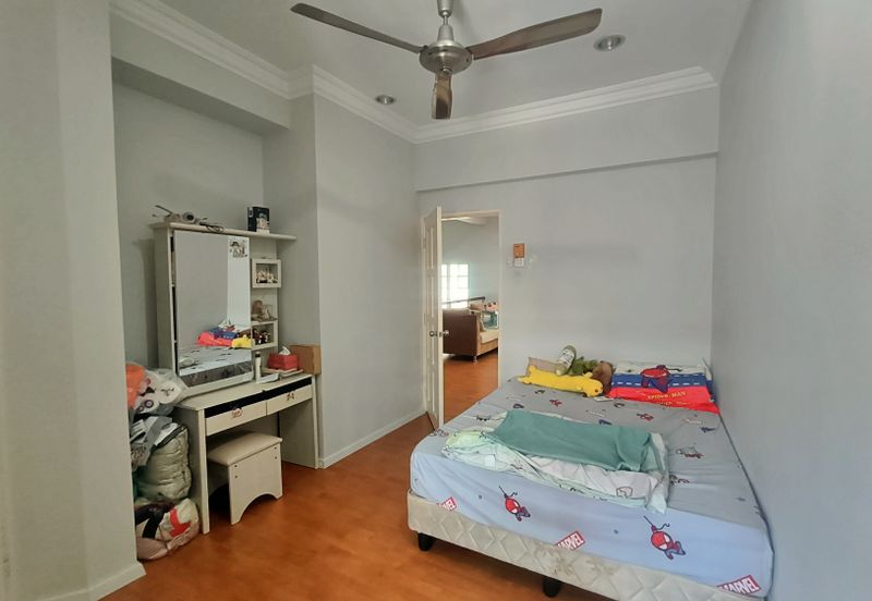 Super Cheap Fully Extended 3 Storey Terrace House @ Bukit Segar Jaya 1