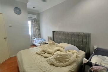 Super Cheap Fully Extended 3 Storey Terrace House @ Bukit Segar Jaya 1