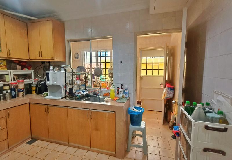 Super Cheap Fully Extended 3 Storey Terrace House @ Bukit Segar Jaya 1