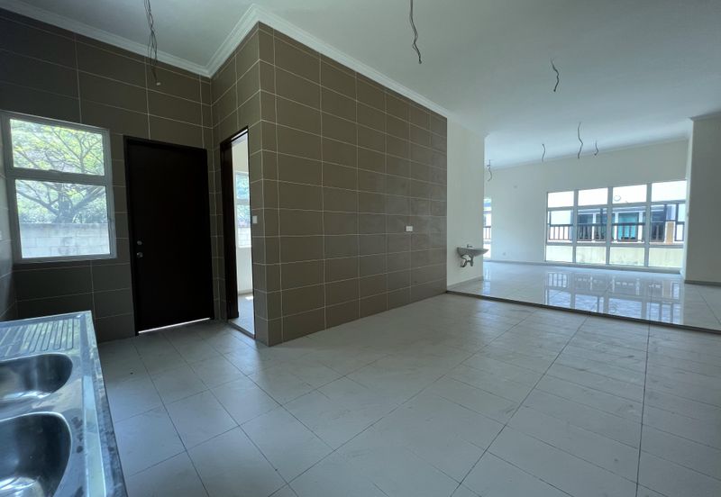 Super Cheap Brand New 3 Storey Bungalow @ Avenue 4, Bandar Tun Hussein Onn