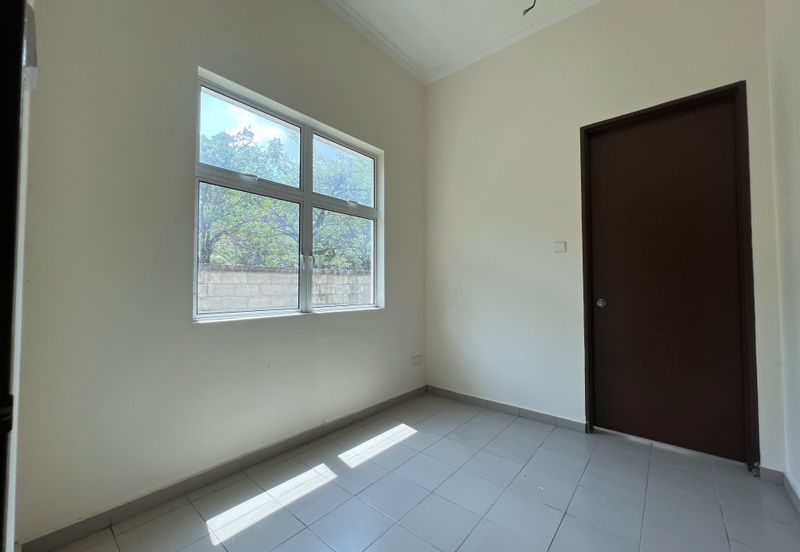 Super Cheap Brand New 3 Storey Bungalow @ Avenue 4, Bandar Tun Hussein Onn