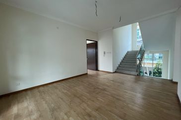 Super Cheap Brand New 3 Storey Bungalow @ Avenue 4, Bandar Tun Hussein Onn