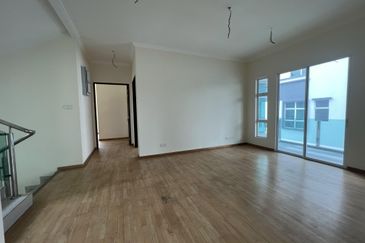 Super Cheap Brand New 3 Storey Bungalow @ Avenue 4, Bandar Tun Hussein Onn