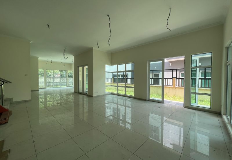 Super Cheap Brand New 3 Storey Bungalow @ Avenue 4, Bandar Tun Hussein Onn