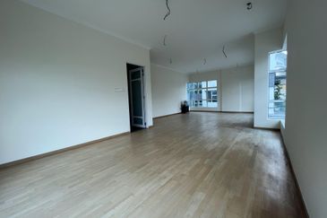 Super Cheap Brand New 3 Storey Bungalow @ Avenue 4, Bandar Tun Hussein Onn