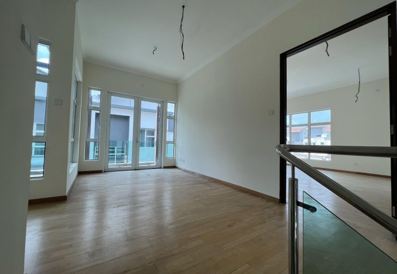 Super Cheap Brand New 3 Storey Bungalow @ Avenue 4, Bandar Tun Hussein Onn