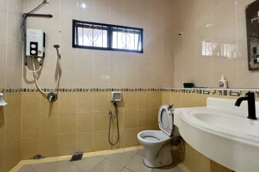 Bandar Tun Hussein Onn