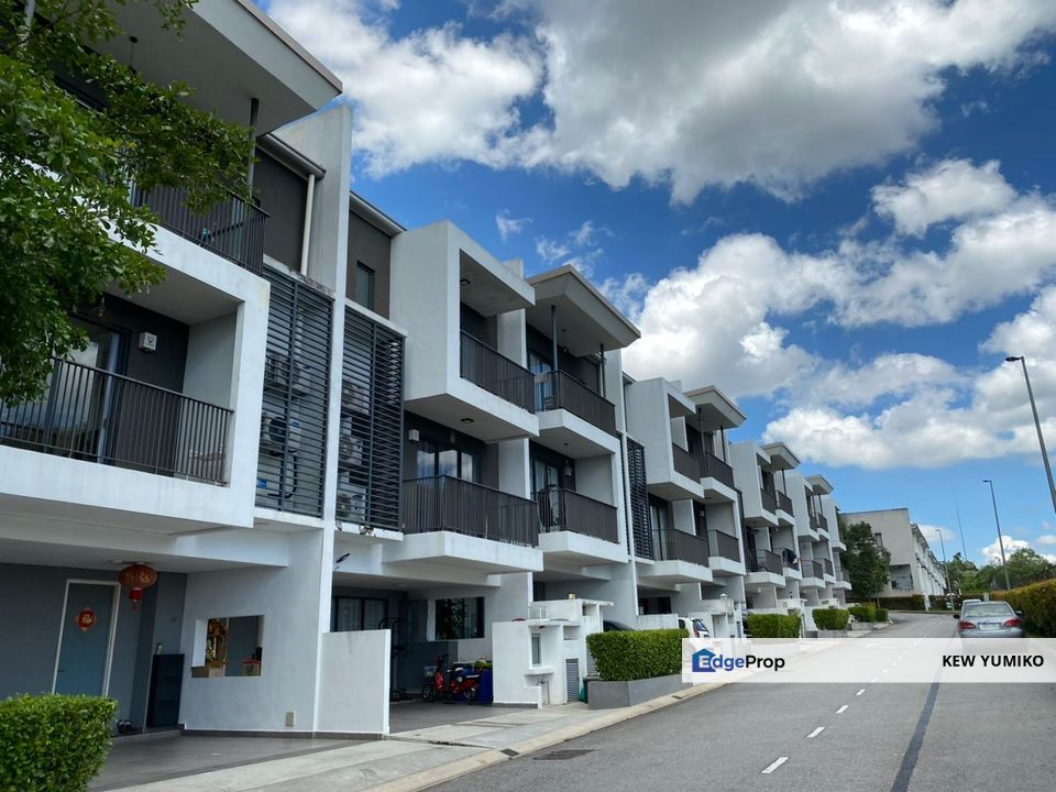 Super Cheap 2.5 Storey Terrace @ Andana Villa, D'Alpinia, Puchong, Selangor, Puchong